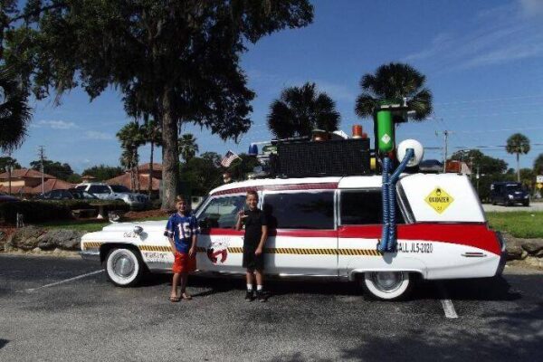 1972 cadillac fleetwood hearse