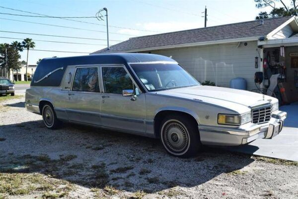 1991 cadillac fleetwood victoria s s 11