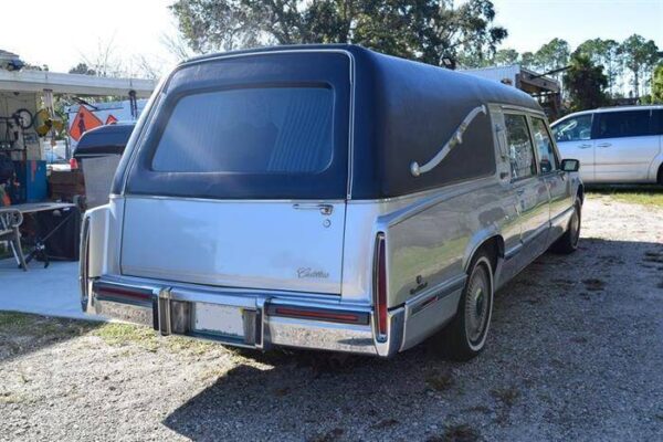 1991 cadillac fleetwood victoria s s 14