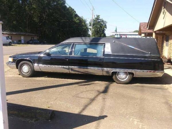 1995 cadillac hearse hearse 2