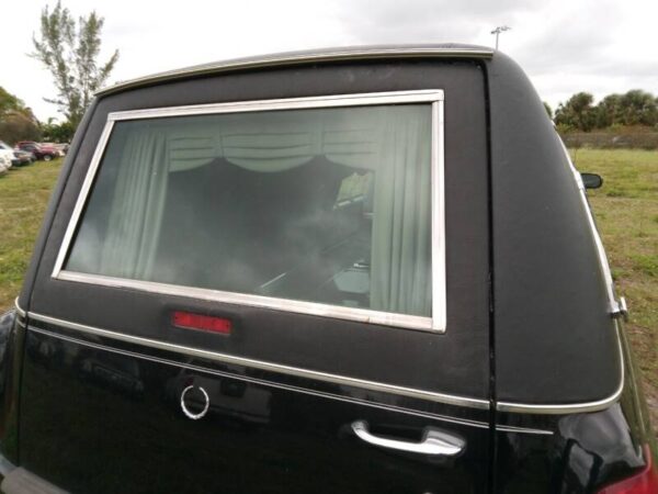 2000 cadillac deville professional eagle hearse 32