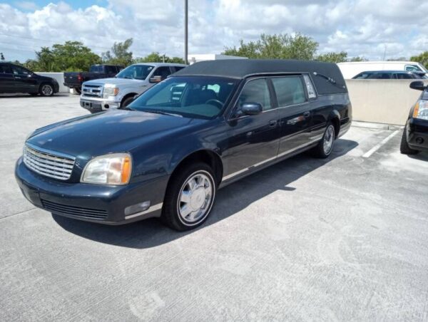 2001 cadillac deville profesional hearse 1