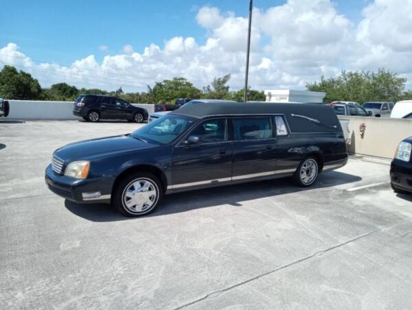 2001 cadillac deville profesional hearse 3