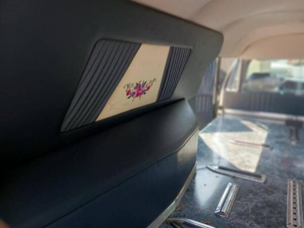 2002 cadillac hearse hearse