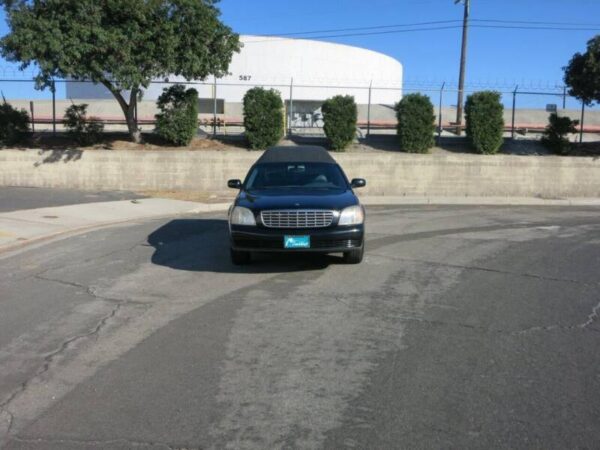 2004 cadillac federal coach deville hearse 1