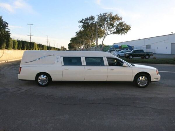 2005 cadillac deville professional 6 door hearse by federal coach 3