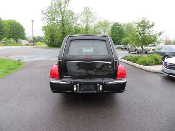 2011 lincoln town car 6 1